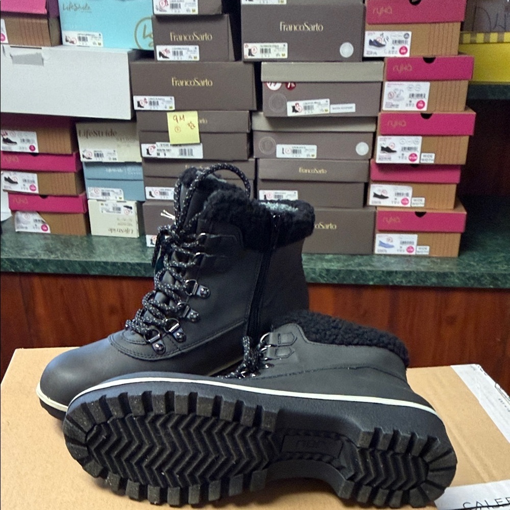 JBU Black Winter Rain Boots with Faux Fur Collar - Picture 4 of 4